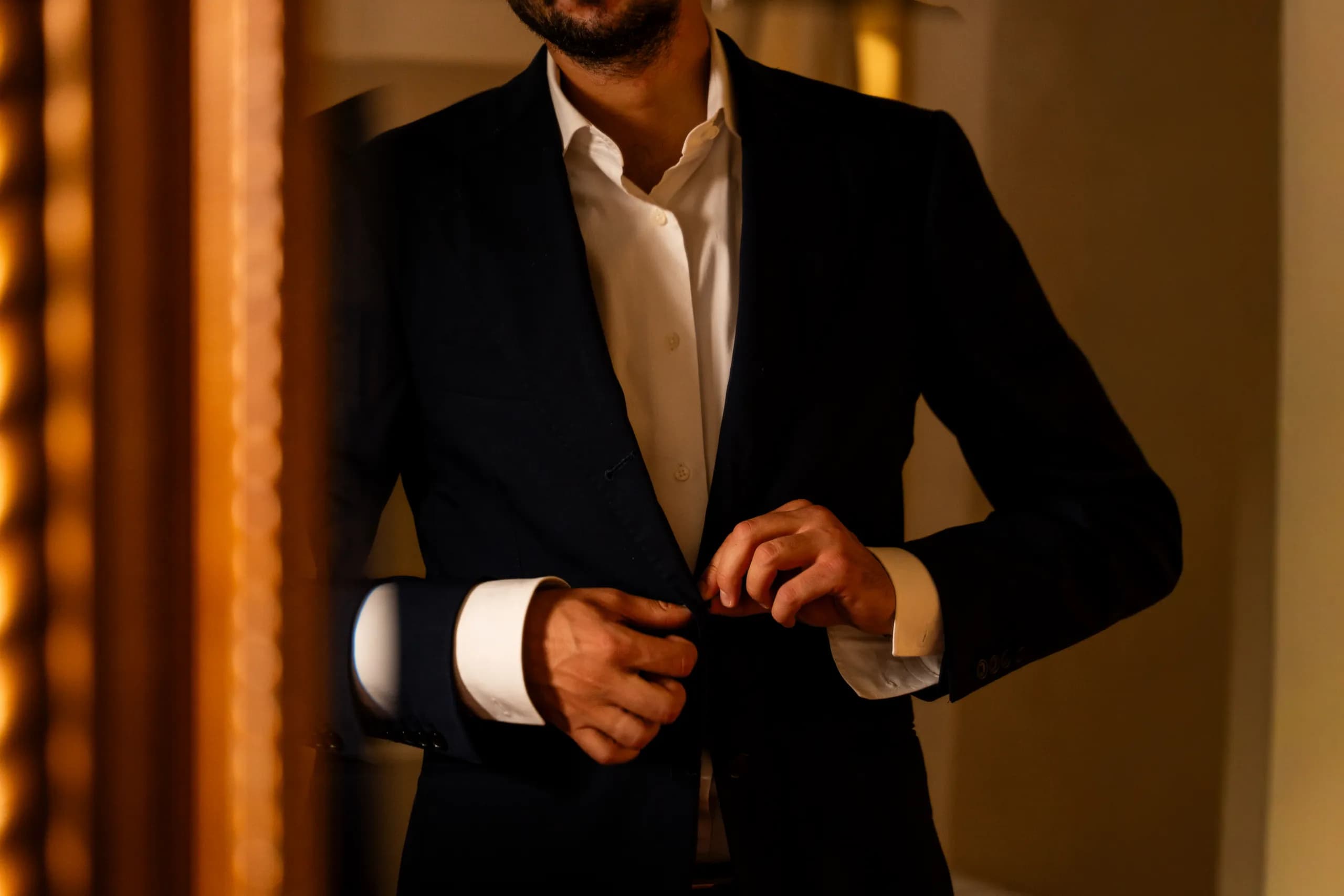 The final dressing of the groom